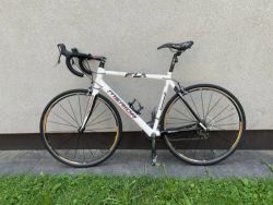 Merida Road flx 906