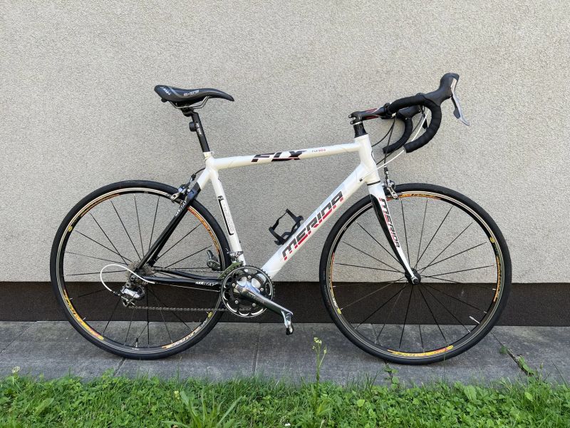 Merida Road flx 906