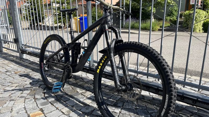 Trek Remedy 8 (2018 pouze ram a vidlice!!!) | Lyrik Select | Super Deluxe Ultimate | GX Lunar
