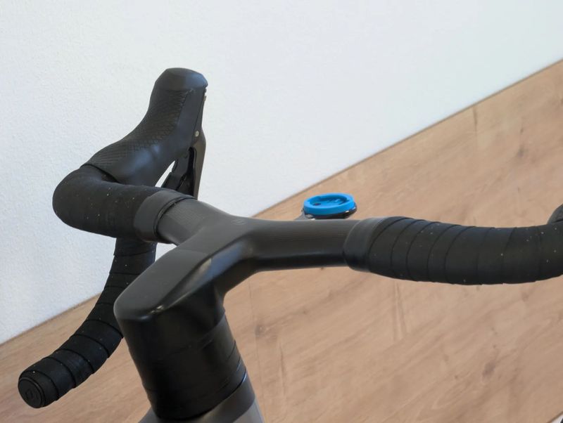Scott Addict rc 10 di2 karbonová kola Duke 4iiii