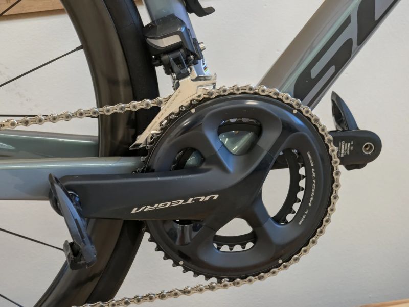 Scott Addict rc 10 di2 karbonová kola Duke 4iiii