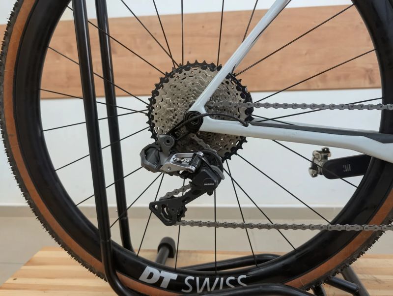 Superior X road team issue di2 grx karbonová kola DT Swiss