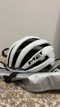 Met trenta 2 3k carbon