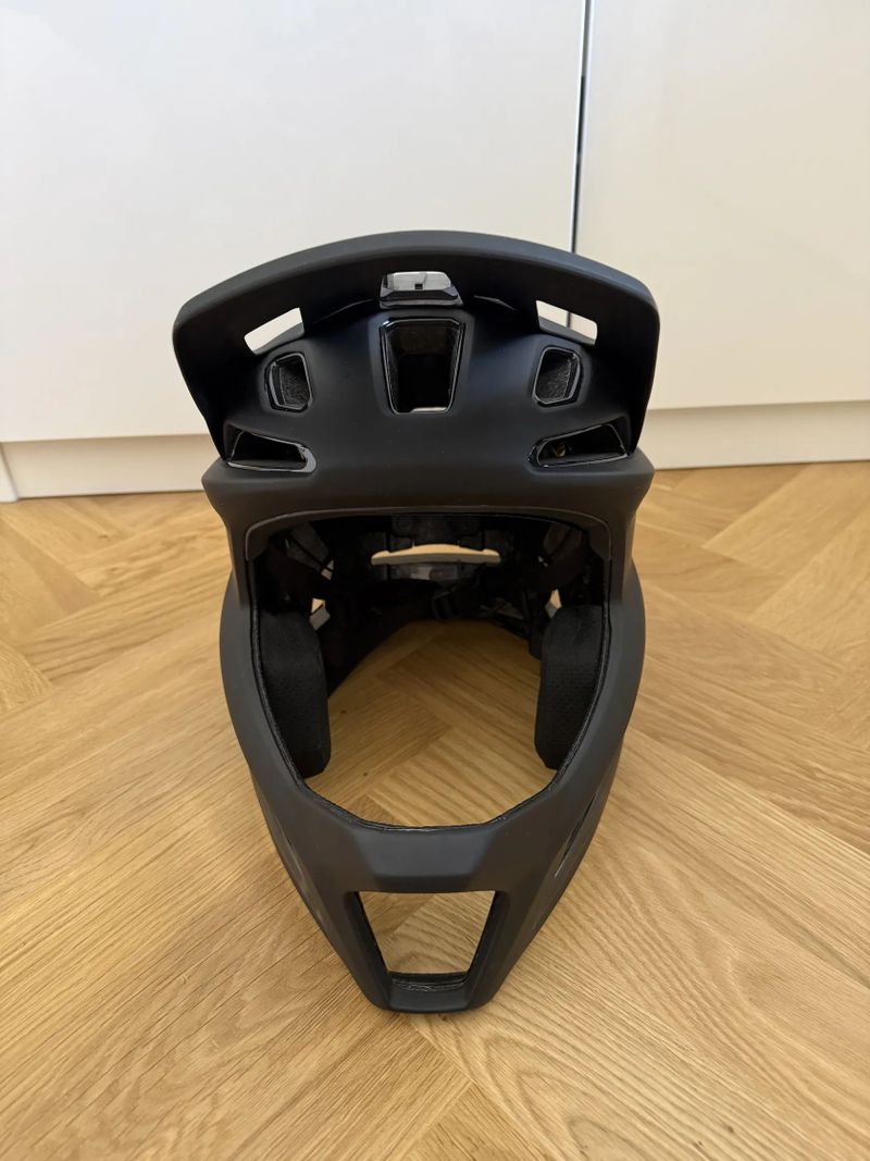 Cyklistická integrální helma Specialized Gambit 