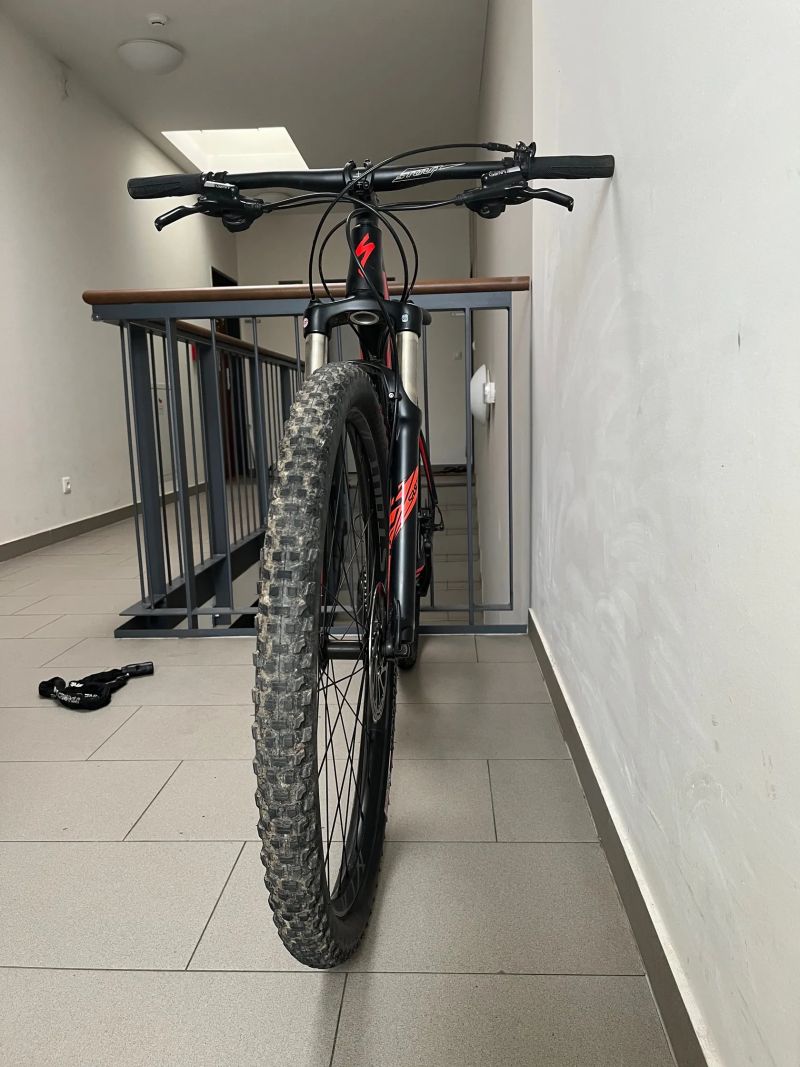Specialized Rockhopper 29 vel M po servisu