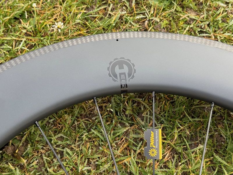 Nové Elite Wheels 82 mm Carbon Time Trial přední plášťové karbonové kolo
