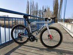 Trek Madone SL7 gen.8 , vel. M/L, duální wattmeter Inpeak