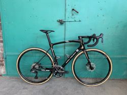 Eddy Merckx 525 Dura Ace Di2