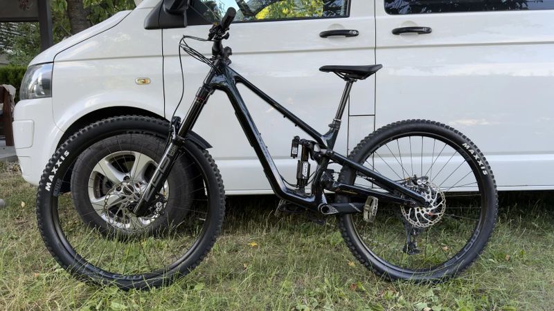 Norco Sight Carbon, C2 v záruce (M) Vivid 150mm, Zeb 170mm, Shimano Saint. 75 000,- 