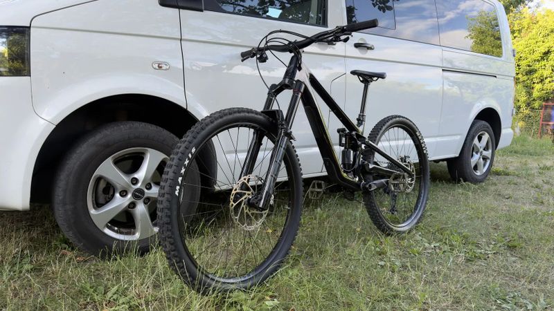 Norco Sight Carbon, C2 v záruce (M) Vivid 150mm, Zeb 170mm, Shimano Saint. 75 000,- 