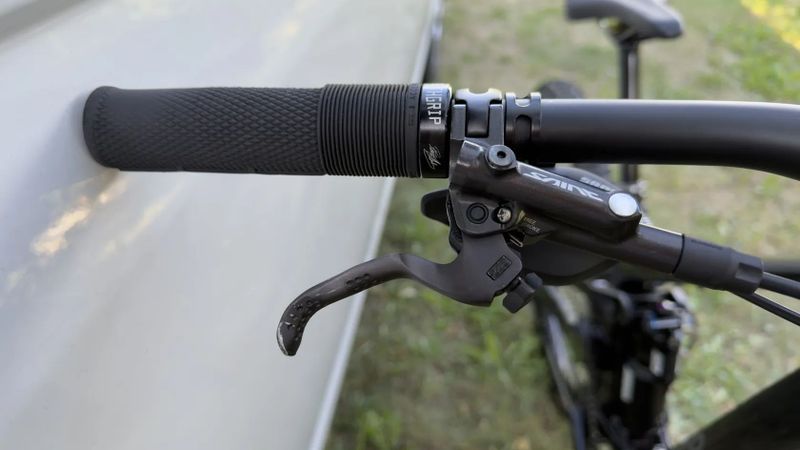 Norco Sight Carbon, C2 v záruce (M) Vivid 150mm, Zeb 170mm, Shimano Saint. 75 000,- 