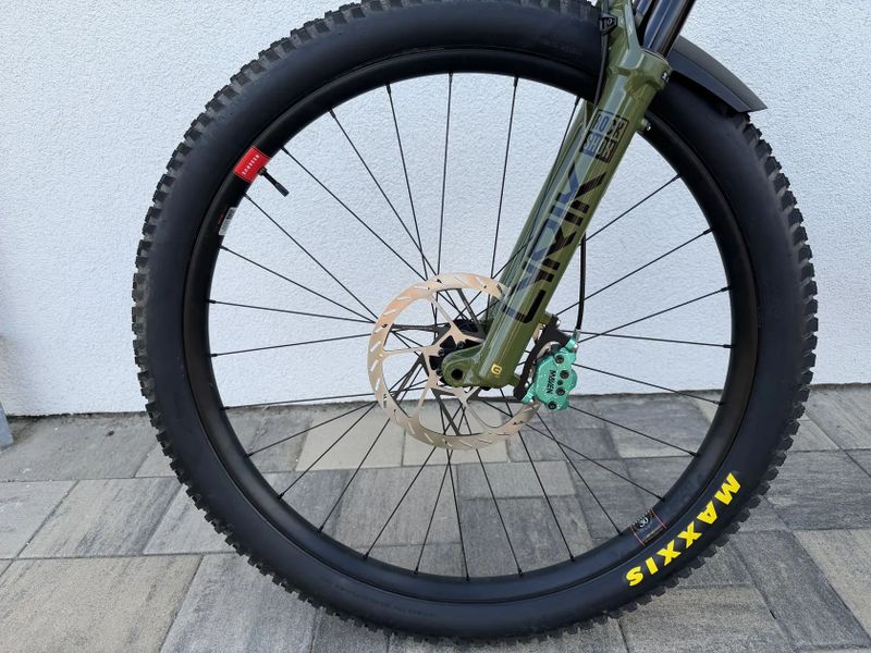 Santa Cruz 5010 ASX XL
