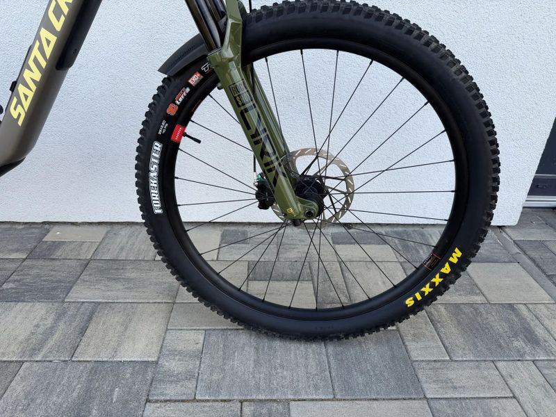 Santa Cruz 5010 ASX XL
