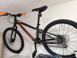 Rock Machine 24"