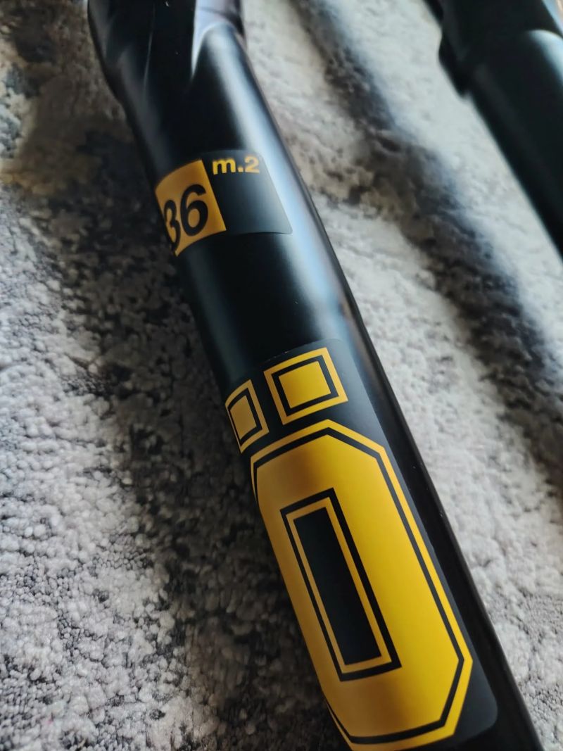 Ohlins - vidlice 29" - Ohlins RXF36 Air m.2 160 mm a Ohlins RXF38 Air m.2 180mm 