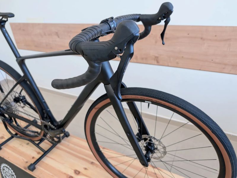 Cube Nuroad c62 One < 200 km