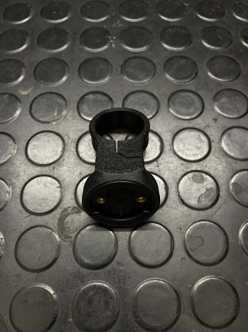 Garmin Varia pevný držák na sedlovku