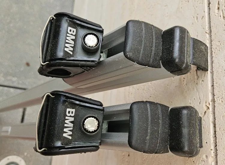 Prodám originální střešní nosiče (příčníky, č. 1423194 ) pro BMW
