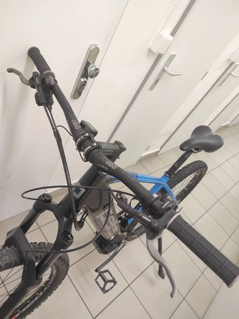 Elektrokolo Pells Thorr Elite 29 (L) horské kolo