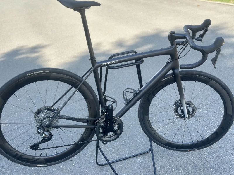Specialized Aethos 2022 vel 56, černá barva, vlastní stavba