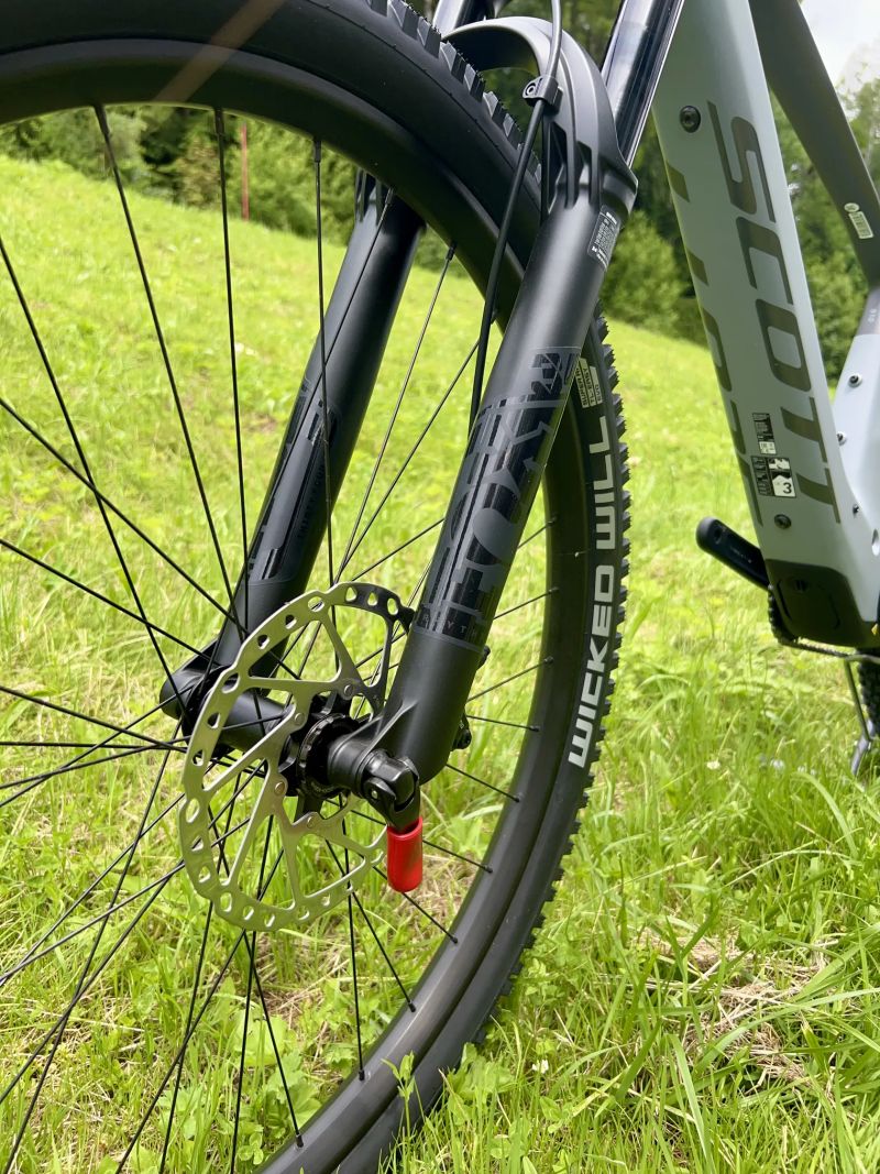Scott Lumen eRIDE 910 – model 2025, velikost M – NOVÉ