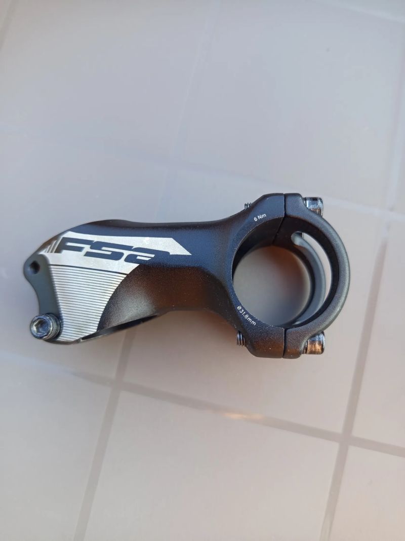 Triatlonový kokpit Vision TriMax