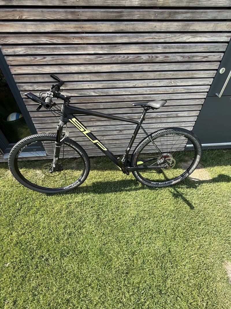 Superior sup Carbon 979