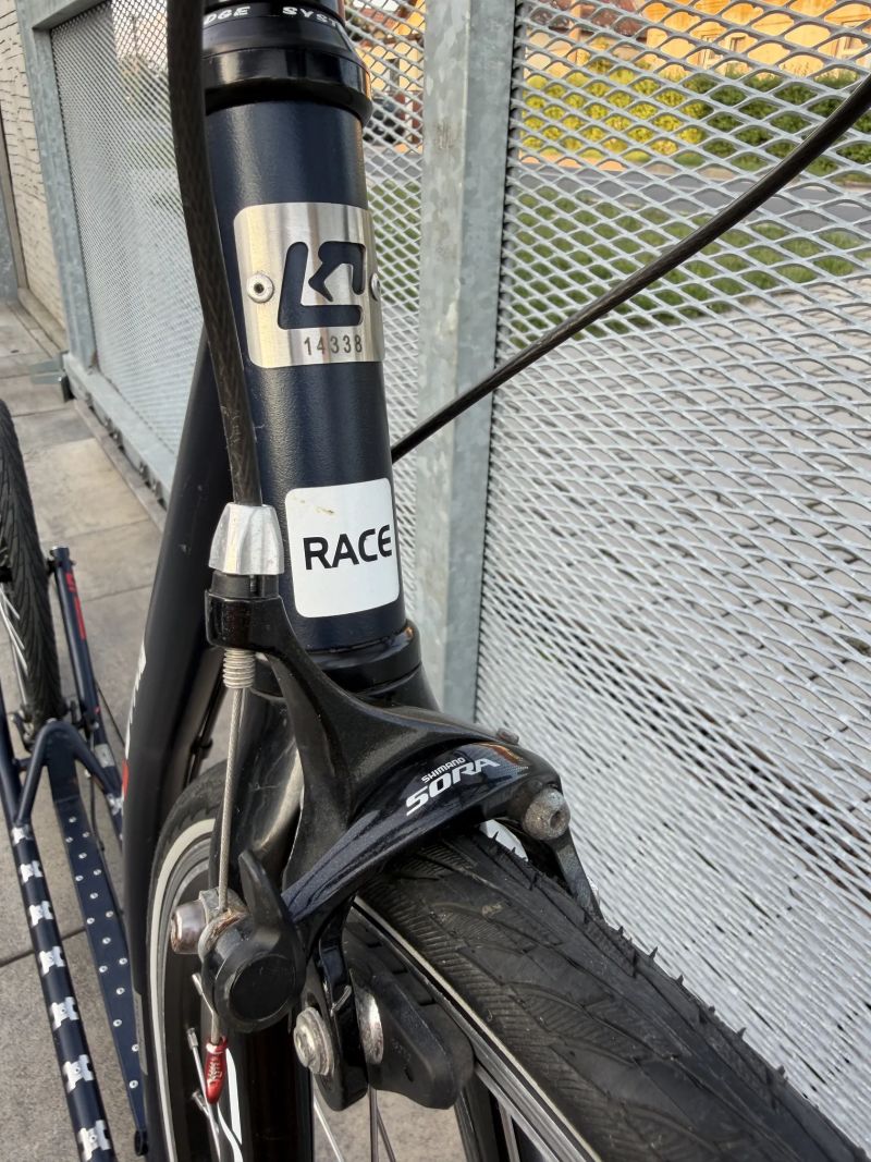 Kostka Race - Václav Pechr 28" / 20" ( PC: 17.990kč )