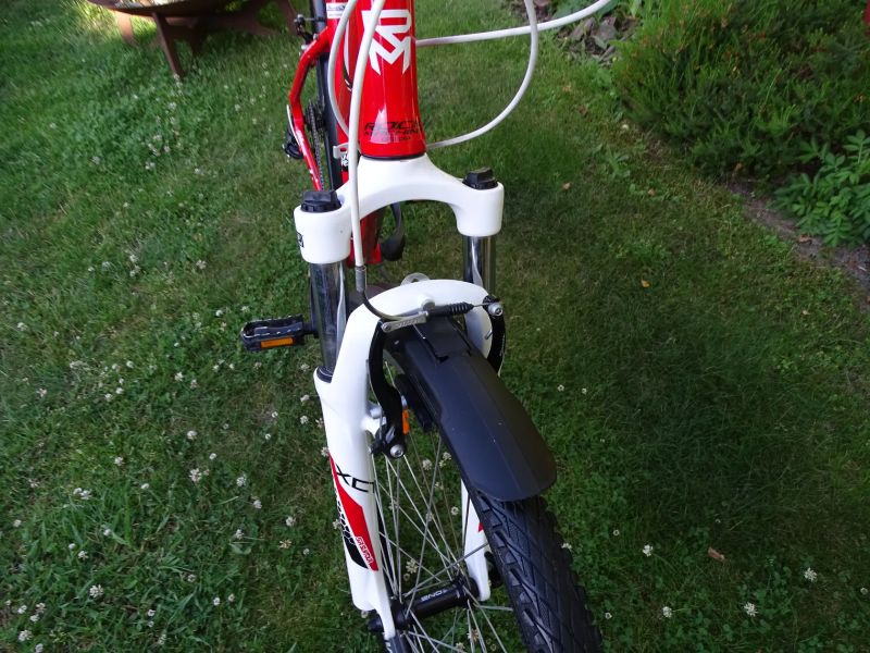 Rock Machine kola 26" Rám 16"