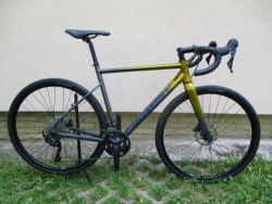 Nový gravel Maxbike Onyx vel. L, Shimano GRX400, hydraulické brzdy, pevné osy, celokarbon vidlice
