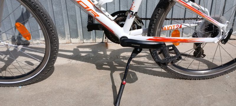 Superior Paint 24"
