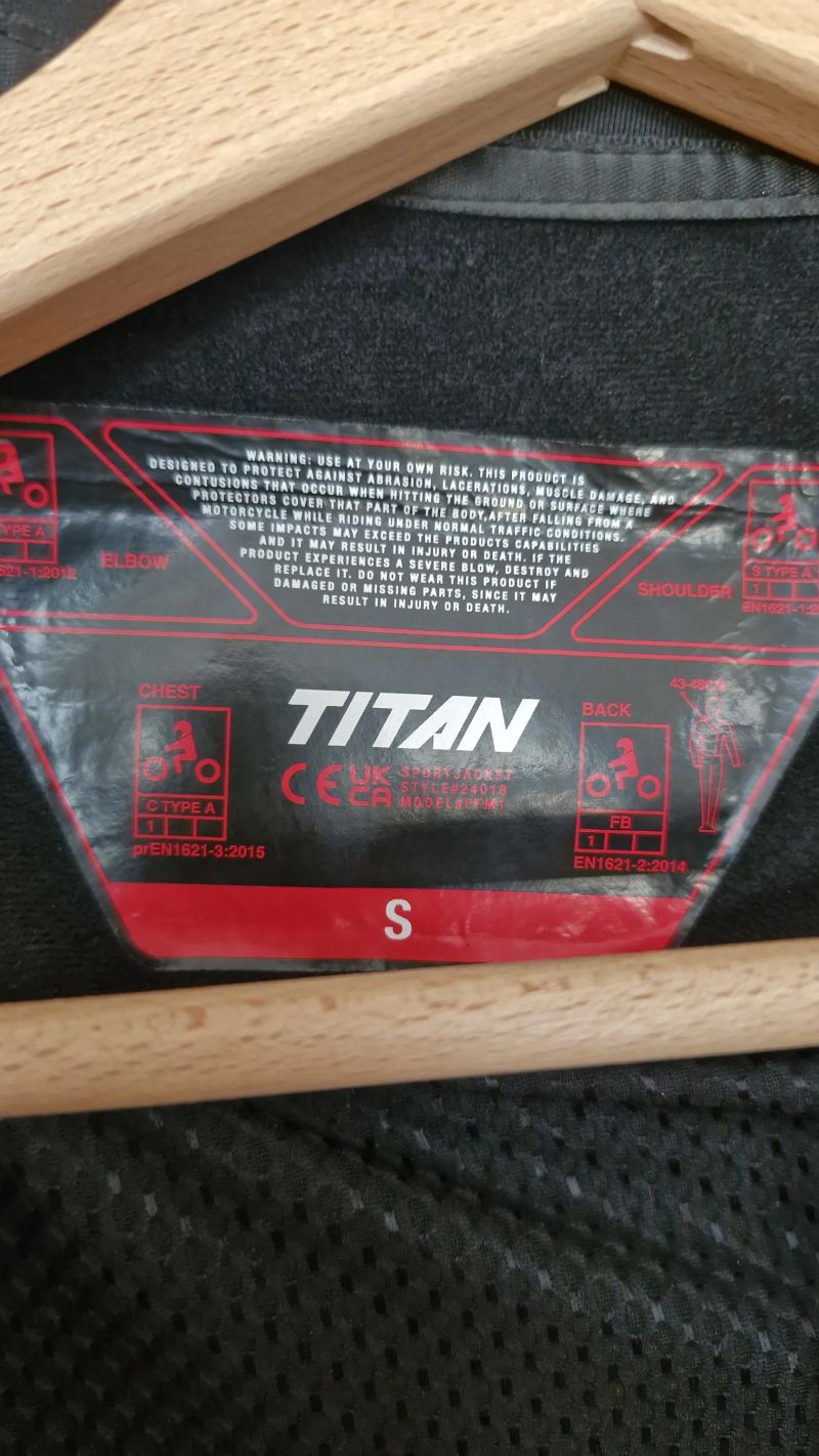 Chránič hrudi a páteře FOX TITAN SPORT černý Vel. S