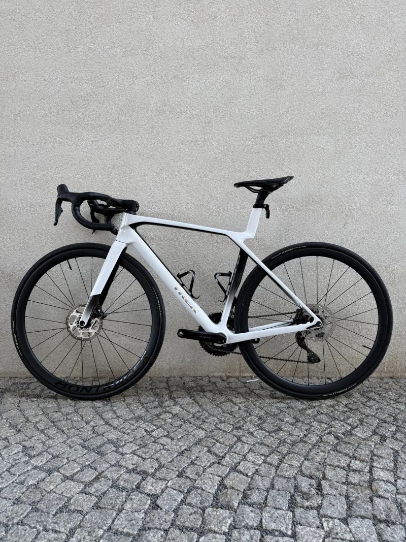 Trek Madone SL 6 Gen 8