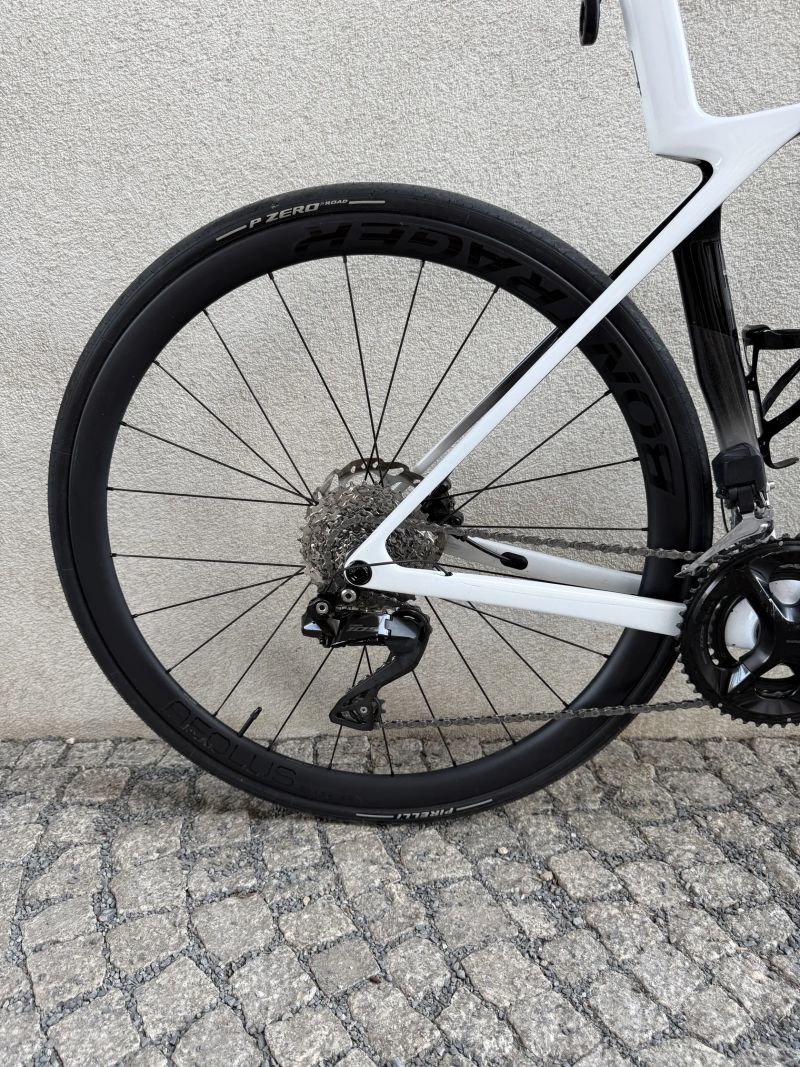 Trek Madone SL 6 Gen 8