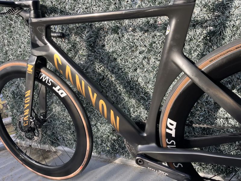 Canyon Aeroad CFR Disc Shimano Dura-Ace Di2