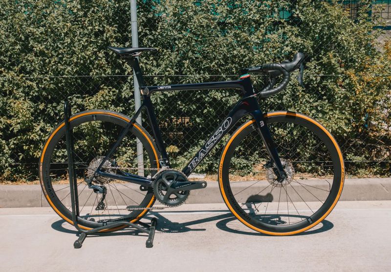 Basso Venta, Ultegra 11sp, Hollowgram 35