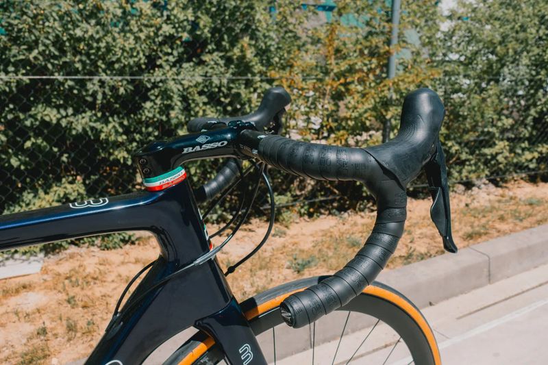 Basso Venta, Ultegra 11sp, Hollowgram 35
