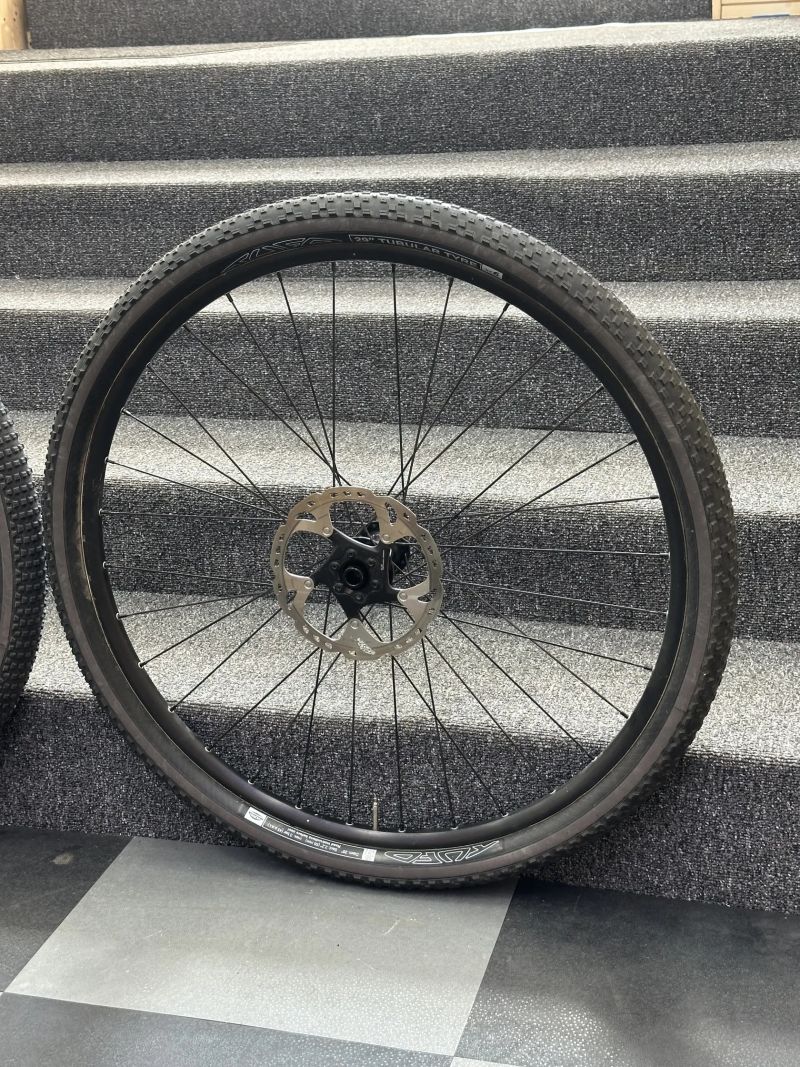 BH Ultimate 29 carbon | vel. M/L | FOX Performance | Rotor REX2 | 2 sady kol! | 10,55 kg