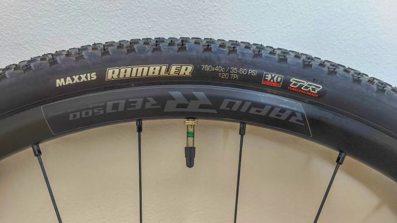 Sada gravel kol Fulcrum Rapid Red 500 28“ ; Maxxis Rambler 700X40