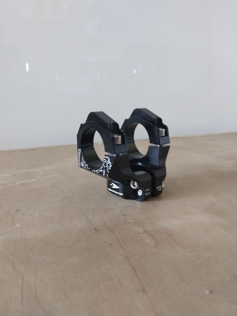 predstavec Aerozine XNC 10mm / 31,8mm + packeta Zdarma