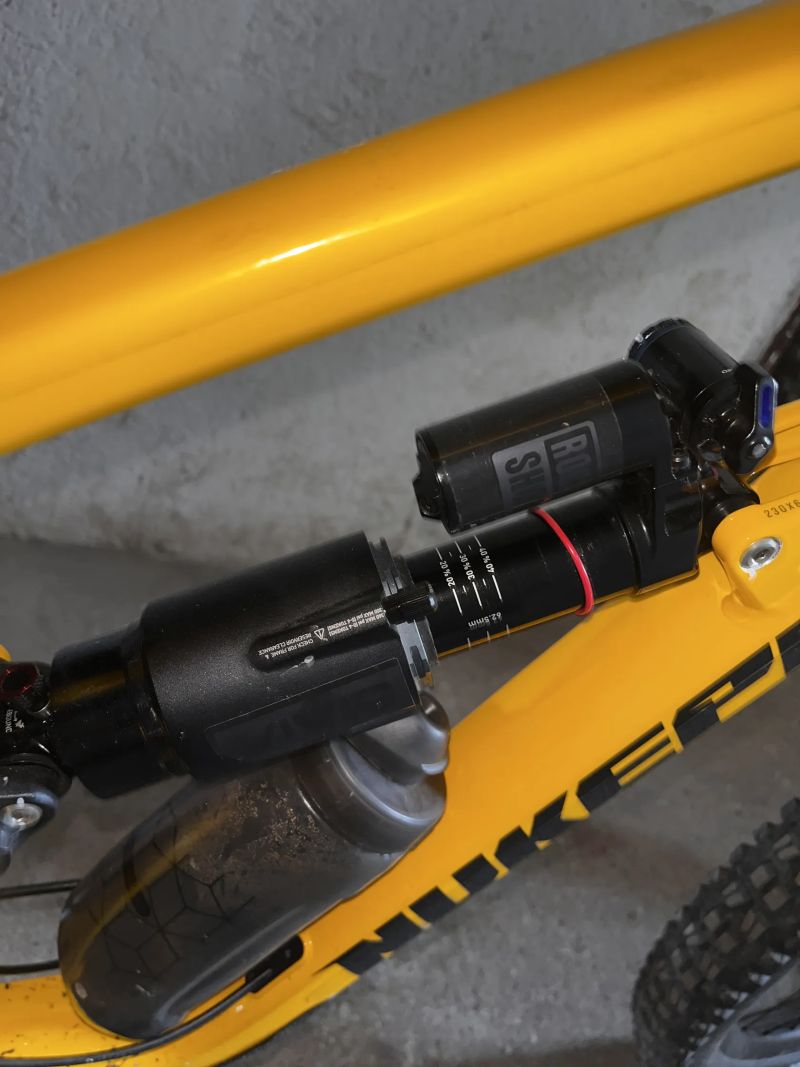 Rock Shox vivid 230.62.5