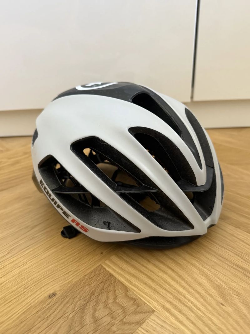 Silniční helma Kask 