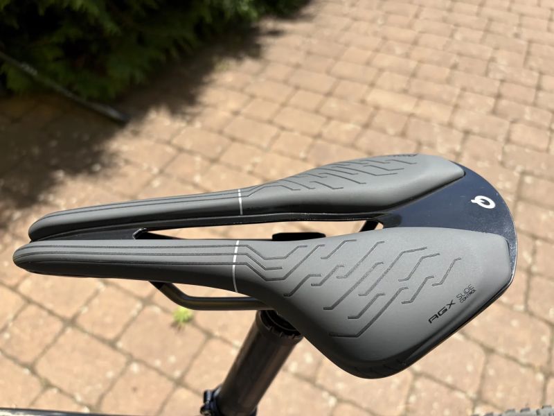 Prologo Nago R4 Pas AGX 137mm Tirox Slide control