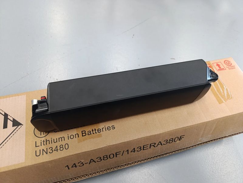  baterie Specialized U2-530Wh / 14,4 Ah / 36,9 V 