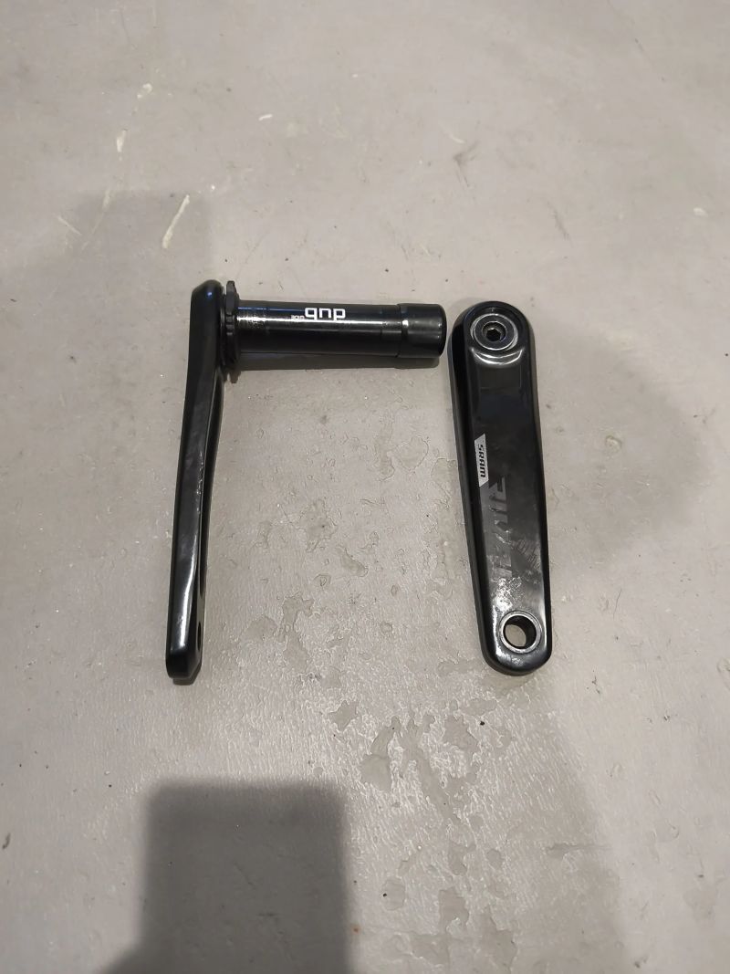 kliky Sram Rival DUB Wide s délkou 172,5 mm 