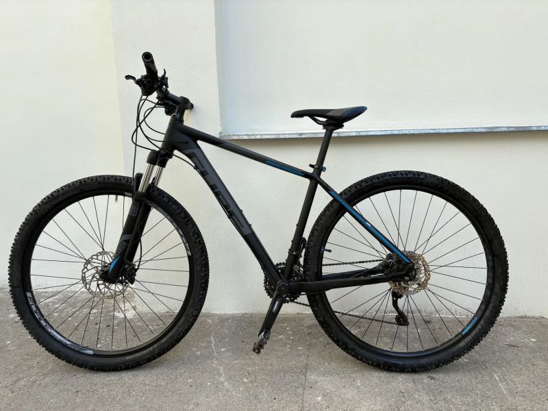 Cube Attention SL 29" Rám 19 2017 Black'n'Blue