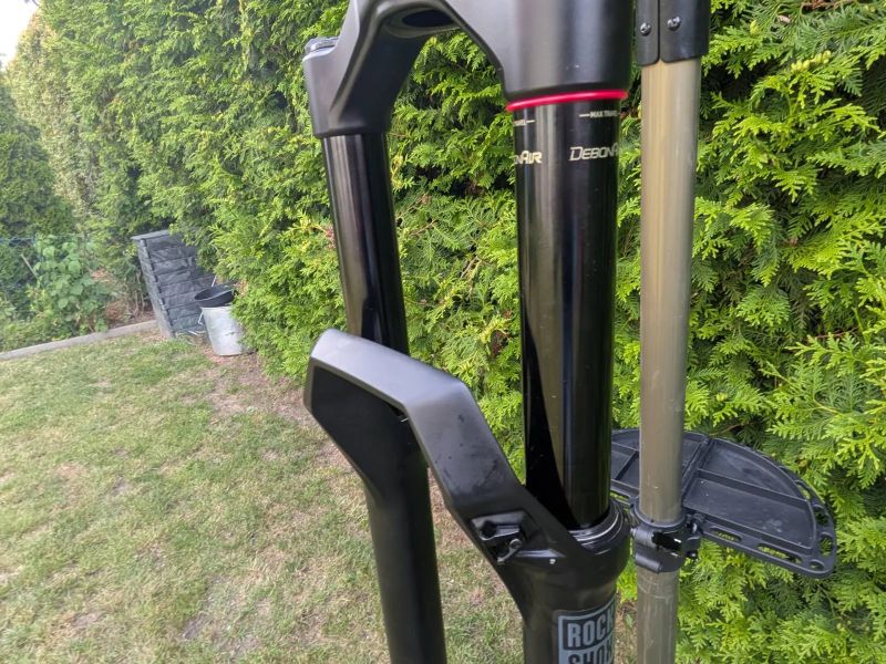 RockShox ZEB Select (model 2023+) – 170 mm (ÚPLNĚ NOVÁ)