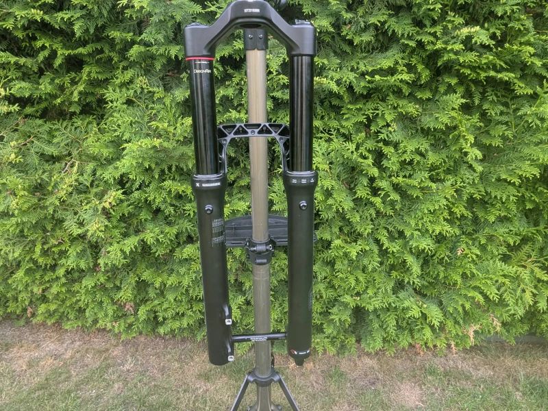 RockShox ZEB Select (model 2023+) – 170 mm (ÚPLNĚ NOVÁ)