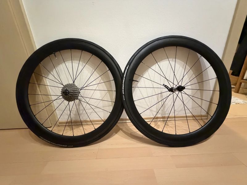 Karbonová kola DT Swiss, výška ráfku 40 mm | Shimano/SRAM 11s | NOVÉ Continental GP5000S TR