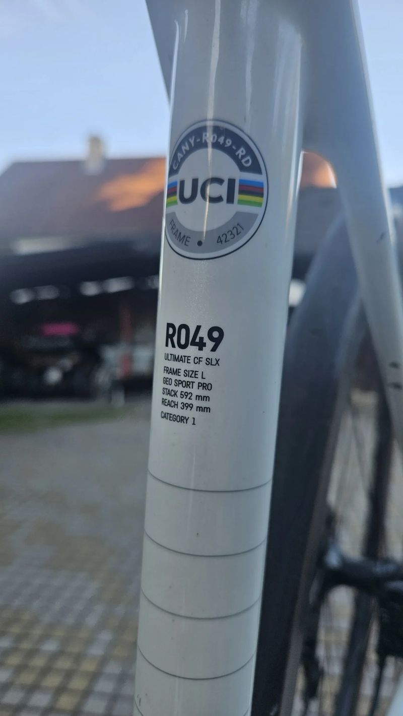 Canyon Ultimate CF SLX 9.0 Di2 Dura-Ace